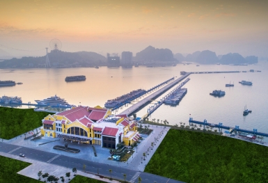 Hệ sinh thái du lịch truyền sức nóng cho bất động sản Quảng Ninh