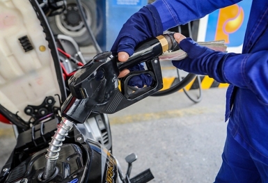 Giá xăng dầu hôm nay ngày 11/4: Tiếp tục giảm