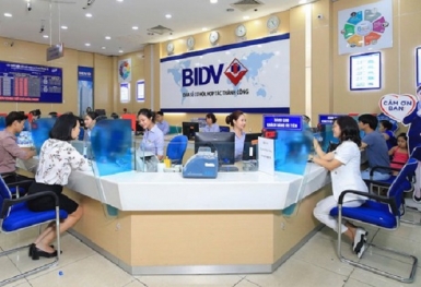 Thống nhất mức thu cố định phí SMS Banking 11.000 đồng/tháng