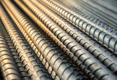 Giá thép xây dựng phá đỉnh năm 2021, tiến sát mốc 18,5 triệu đồng/tấn