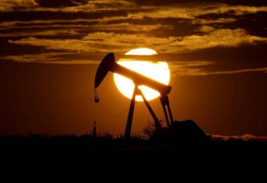 Giá dầu có thể tăng lên 240 USD/thùng - báo hiệu một mùa hè 2022 rực lửa