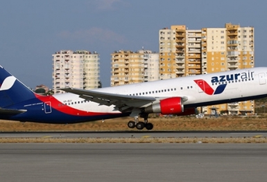 Hãng hàng không Azur air của Nga lo ngại khi máy bay Nga bay vào Việt Nam