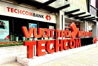 Techcombank trở thành ngân hàng có vốn hoá lớn thứ 2 trên sàn chứng khoán