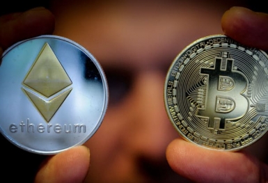 Giá Ether lần đầu vượt 4.000 USD