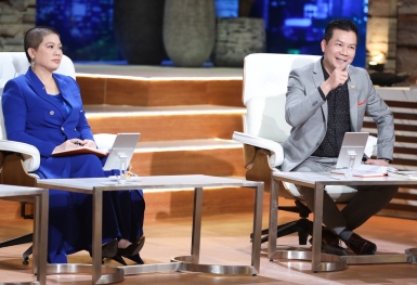 “Mãnh hổ nan địch quần hổ”, Shark Hưng liên thủ Shark Liên đánh bạt Shark Bình, chiêu mộ startup túi bạt chống ngập ô tô