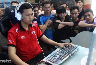 Chim Sẻ Đi Nắng bất ngờ thông báo rời Ego Media, lập công ty riêng vốn điều lệ 14 tỷ đồng