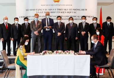 T&T Group và Ørsted hợp tác đầu tư 30 tỷ USD phát triển điện gió ngoài khơi Việt Nam