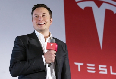 Tỷ phú chơi ngông Elon Musk bán cổ phiếu Tesla với số tiền khủng