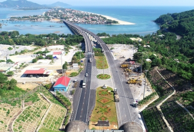 HHV: Thanh khoản tăng vọt, một số cá nhân đề nghị mua lượng lớn với 10 triệu cổ phần