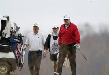 Ông Trump bỏ đi đánh golf khi G20 họp về dịch Covid-19