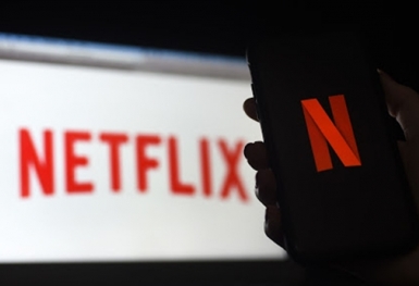 Ngân hàng sẽ khấu trừ thuế dịch vụ xuyên biên giới