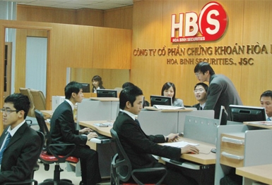 Một nhà đầu tư mua chui hàng triệu cổ phiếu Hòa Bình Securities, lãi trăm tỷ nhưng chỉ bị phạt 125 triệu đồng