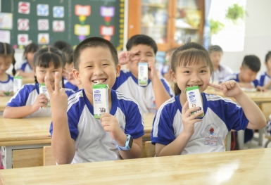 Chương trình Sữa học đường TP. Hồ Chí Minh mở rộng đến 24 quận, huyện