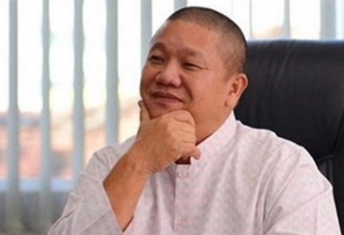 Treo thưởng ôtô xịn, đại gia đi tu vẫn muốn kiếm tiền