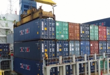 Xử lý nghiêm hành vi tăng giá thuê tàu và container