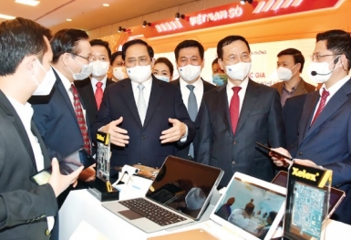 Chính phủ đồng hành cùng doanh nghiệp: Lợi ích hài hoà, rủi ro chia sẻ