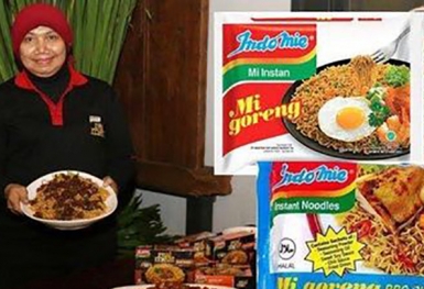 'Mẹ đẻ' của mì Indomie qua đời ở tuổi 59 khiến các tín đồ ẩm thực vô cùng tiếc nuối