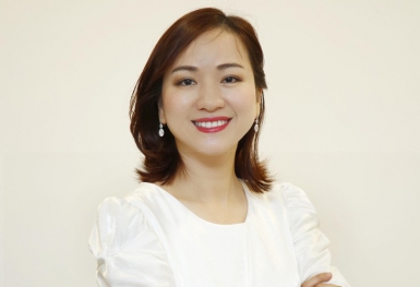 Chân dung ái nữ kín tiếng của đại gia BRG Group: Học vấn xuất sắc, tiếp quản ghế CEO thành công từ mẹ, trở thành “bóng hồng” quyền lực thứ hai tại SeABank
