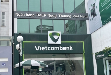 Nóng mùa đại hội cổ đông: Ngân hàng bán thêm vốn cho đối tác ngoại