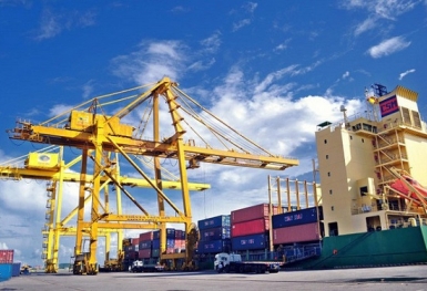 Đứt gãy thương mại trong nước và quốc tế đang được nối lại
