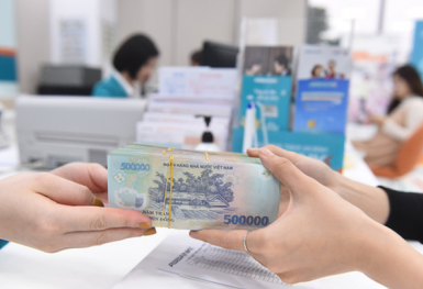 Chênh lệch huy động vốn và tín dụng thu hẹp, thanh khoản ngân hàng có chịu áp lực?