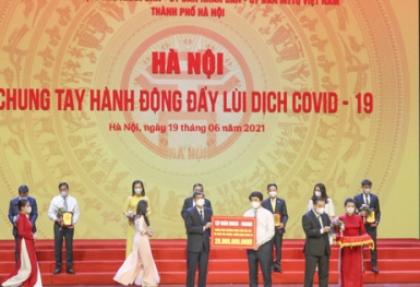 HDBank trao 20 tỷ đồng hỗ trợ Hà Nội phòng chống COVID-19