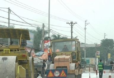 Kinh tế chịu nhiều tiêu cực do các dự án đầu tư công chậm tiến độ