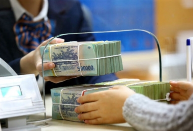 Lãi dự thu nhà băng tăng mạnh như... nợ xấu