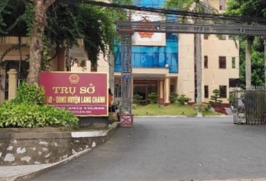 Nhiều cán bộ, giáo viên vay nợ không trả: Vay sửa nhà?