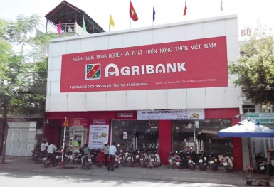 Giữa thời dịch, ngân hàng ồ ạt rao bán nợ vay cá nhân