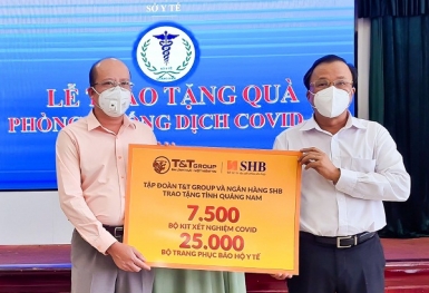 “Bầu Hiển” ủng hộ Quảng Nam hàng ngàn kit xét nghiệm chống dịch Covid-19