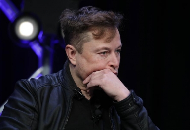 Liên tục khuấy đảo Twitter, Elon Musk mất ngôi giàu thứ 2 thế giới
