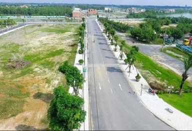 Các nhà đầu tư cần chờ thị trường điều chỉnh sau những cơn 'sốt đất'