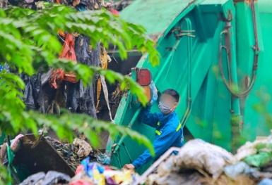 'Soi' năng lực của 'ông trùm' Minh Quân - công ty thu gom rác nợ lương nhân viên 6 tháng