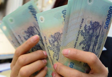 Vay 10 năm không trả, nhiều cá nhân bị ngân hàng phạt chậm trả lãi tới hàng chục tỷ đồng