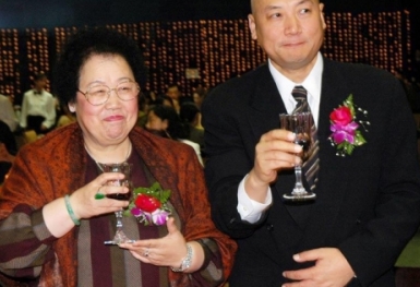 Chuyện tình đẹp của diễn viên Đường Tăng và nữ tỷ phú BĐS hàng đầu Trung Quốc