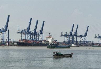 Ách tắc Cát Lái và nghịch lý khác: Khó tìm lời giải