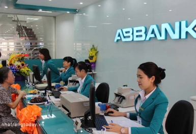 Một cá nhân bị xử phạt vì không công bố thông tin giao dịch cổ phiếu ABB