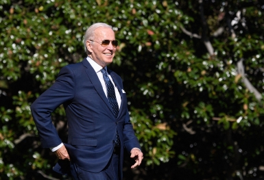 Chưa cần hành động, chỉ bằng lời nói ông Biden đã hạ nhiệt giá xăng dầu như thế nào?