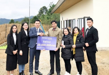 Homevina Group: Chắp cánh ước mơ đến trường cho các em nhỏ vùng cao