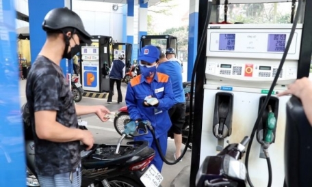 Giá xăng dầu đồng loạt giảm từ 15h ngày 17/7