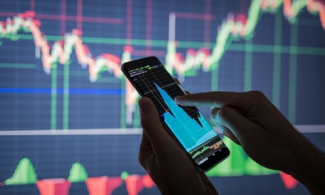 Nhận định phiên giao dịch ngày 17/9: VN-Index rung lắc, nhà đầu tư có thể cân nhắc giải ngân từng phần...