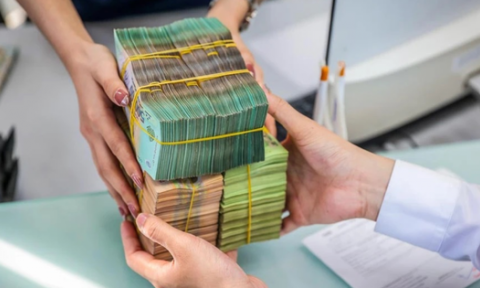 Cổ phiếu ngân hàng đi ngược sóng gió thuế quan?