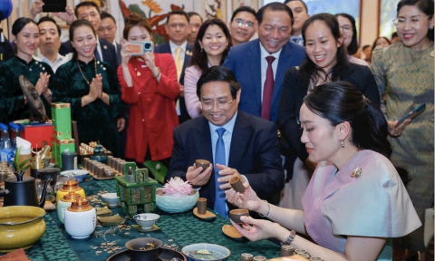 Hương vị trà Việt chinh phục vị giác Thủ tướng Thái Lan tại tiệc chiêu đãi cấp cao