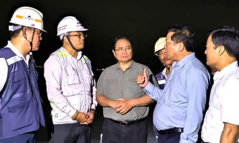 Thủ tướng kiểm tra tiến độ cầu Nhơn Trạch, kết nối trục giao thông chiến lược