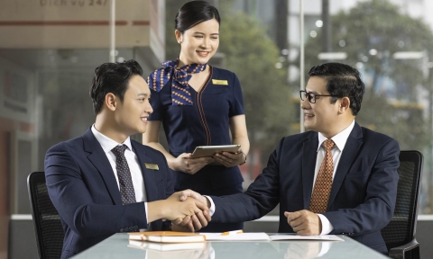 Dòng tiền tìm đến cổ phiếu ngân hàng định giá thấp, triển vọng tăng trưởng tích cực