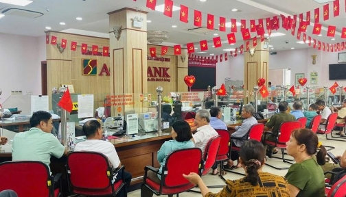 Agribank làm việc xuyên lễ để đảm bảo tặng quà kịp thời cho người dân dịp Quốc khánh 2/9
