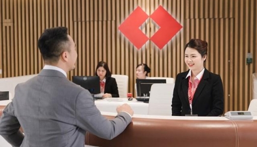 Techcombank tiếp tục dẫn dắt ngành ngân hàng với nhiều top 1 toàn ngành