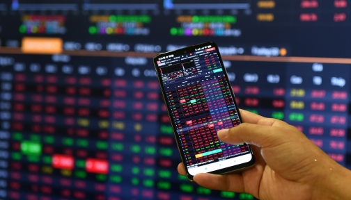 Nhận định thị trường chứng khoán ngày 18/9: VN-Index lùi về 1.670 điểm, thận trọng trước phiên đáo hạn phái sinh