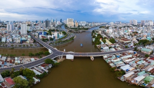 Thành phố Hồ Chí Minh: Giao quyền cho các địa phương để đẩy nhanh đầu tư công